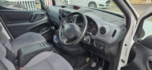 2012 Peugeot Partner 1.6 Hdi 850 S in White — image 3