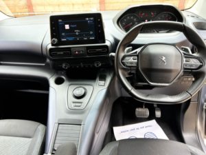 2021 Peugeot Rifter 5 SEAT Petrol Auto Wheelchair Accessible Disabled Access Vehicle Wav in Grey — image 2