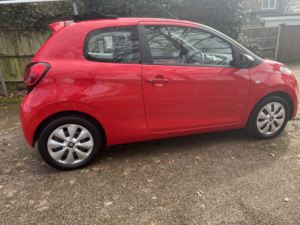2014 Citroen C1 1.0 Vti Feel in Red — image 4