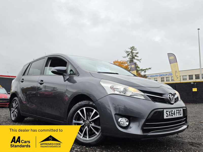 2014 Toyota Verso 1.6 V-Matic Icon MPV 5dr Petrol Manual Euro 5 Euro 5 (132 Ps) in Grey — image 1
