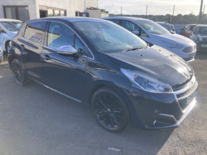 2016 Peugeot 208 1.2 Puretech Allure Premium in Grey — image 3