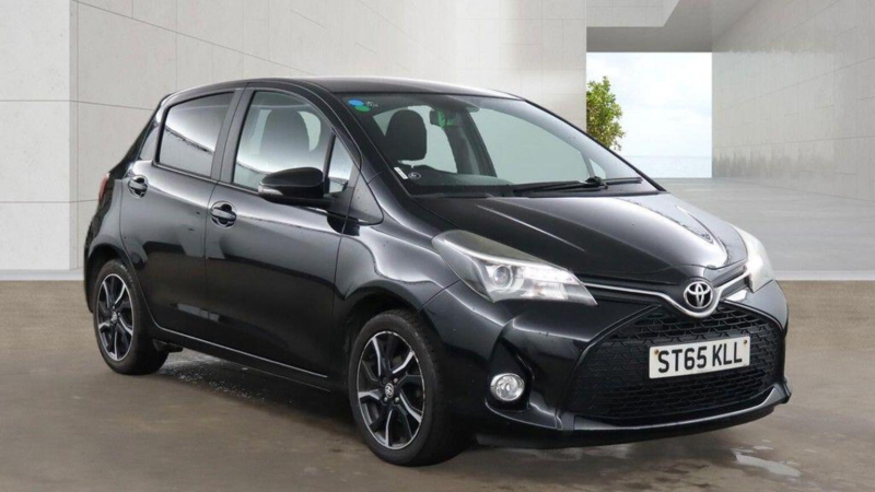 2016 Toyota Yaris 1.33 Dual Vvt-I Sport Euro 5 5dr Euro 5 in Black — image 1