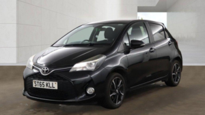 2016 Toyota Yaris 1.33 Dual Vvt-I Sport Euro 5 5dr Euro 5 in Black — image 2