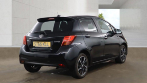 2016 Toyota Yaris 1.33 Dual Vvt-I Sport Euro 5 5dr Euro 5 in Black — image 4