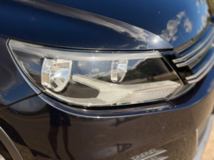 2012 Volkswagen Tiguan 2.0 Tsi Se in Black — image 3