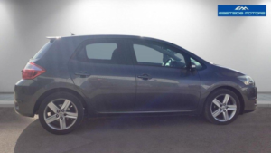 2010 Toyota Auris 1.6 V-Matic Sr Euro 5 5dr in Grey — image 5