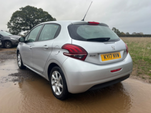 2017 Peugeot 208 1.2 Puretech Active in Silver — image 3