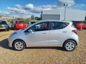 2014 Hyundai I10 1.0 Se Euro 5 5dr in Silver — image 4