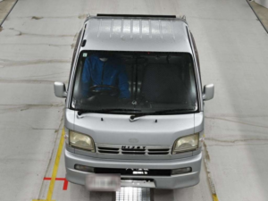 2002 Daihatsu Hijet 660cc 4WD Kei Truck in Silver — image 2