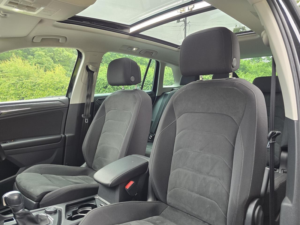 2017 Volkswagen Tiguan 2.0 Tdi Bluemotion Tech Sel SUV 5dr Diesel DSG 4motion Euro 6 (s/s) (150 Ps) in Black — image 3