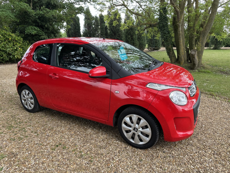 2017 Citroen C1 1.0 Vti Feel in Red — image 1