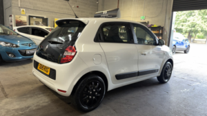 2015 Renault Twingo 1.0 Expression Sce 70 White 5dr Lowtax+cruise in White — image 6