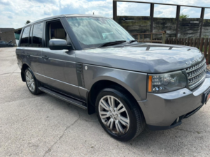 2011 Land Rover Range Rover 4.4 Td V8 Vogue in Grey — image 6