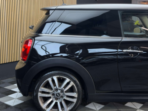 2018 MINI Hatch 1.5 Cooper Seven Hatchback 3dr Petrol Manual Euro 6 (s/s) (136 Ps) in Black — image 6