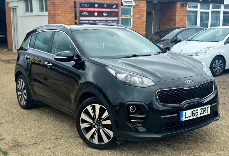 2016 Kia Sportage 1.7 Crdi 3 Euro 6 (s/s) 5dr in Black — image 1