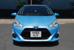 2015 Toyota Aqua Prius C Hybrid in Blue — image 2