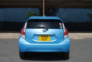 2015 Toyota Aqua Prius C Hybrid in Blue — image 5