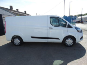 2023 Ford Transit Custom 2.0 320 Ecoblue Trend L2 H1 Euro 6 5dr in White — image 5
