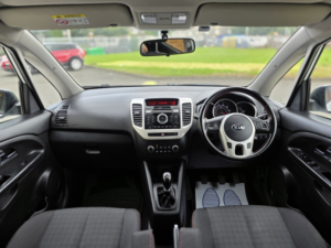 2016 Kia Venga 1.4 Crdi Sr7 in White — image 2