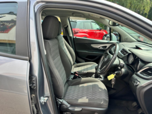 2015 Vauxhall Mokka 1.6i Exclusiv 2WD Euro 6 (s/s) 5dr in Grey — image 2