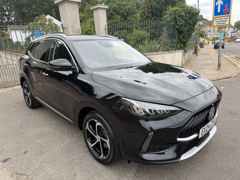 2024 MG MG Hs Trophy Dct in Black — image 1