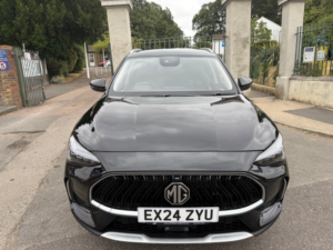 2024 MG MG Hs Trophy Dct in Black — image 2