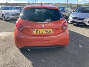 2017 Peugeot 208 1.2 Puretech Allure in Orange — image 5