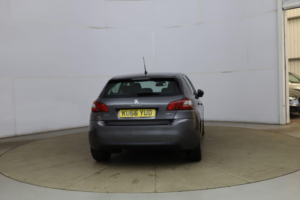 2016 Peugeot 308 1.6 Bluehdi Allure Eat Euro 6 (s/s) 5dr in Grey — image 4