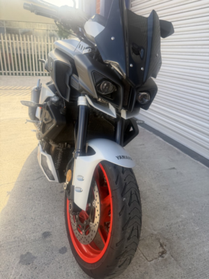 2019 Yamaha Mt-10 in Grey — image 6