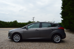 2015 Ford Focus 1.0 T Ecoboost Titanium in Brown — image 5