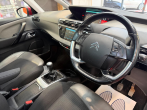 2017 Citroen Grand C4 Picasso 1.6 Bluehdi Flair Euro 6 (s/s) 5dr in Red — image 4
