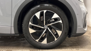 2023 Volkswagen Id.5 Pro 77kwh Style SUV 5dr Electric Auto (174 Ps) in Grey — image 5