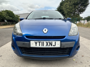 2011 Renault Clio 1.6 Vvt Gt Line Tomtom in Blue — image 4