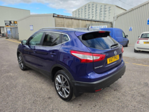 2017 Nissan Qashqai 1.5 Dci Tekna 2WD Euro 6 (s/s) 5dr in Blue — image 4