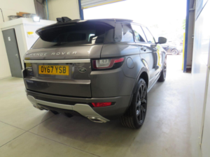 2017 Land Rover Range Rover Evoque 2.0 Sd4 Autobiography Auto 4WD Euro 6 (s/s) 5dr in Grey — image 6