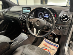 2014 Mercedes-Benz B Class 1.6 B180 Sport (premium) 7g-Dct Euro 6 (s/s) 5dr in Silver — image 2