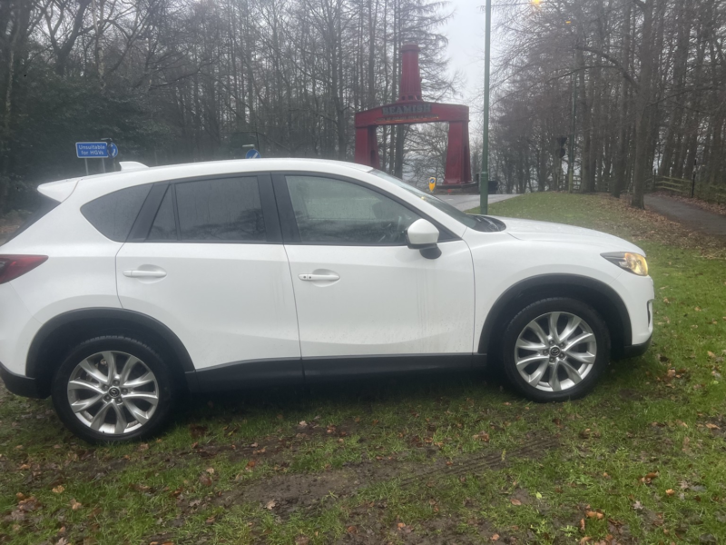 2014 Mazda Cx-5 2.2 Skyactiv-D Sport Nav in White — image 1