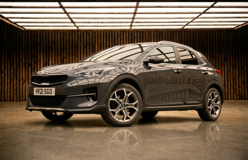 2021 Kia Xceed 1.5 T-Gdi 3 in Grey — image 1