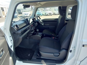 2025 Suzuki Jimny 1.5 Auto 3 Door 2025 4WD Little G Spec in White — image 6