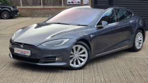 2017 Tesla Model S 100d (dual Motor) Auto 4WD 5dr in Silver — image 2