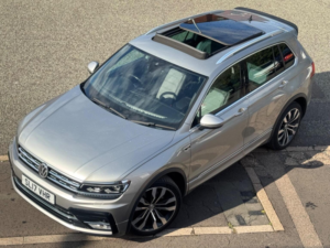 2017 Volkswagen Tiguan 2.0 Tdi Bluemotion Tech R-Line DSG 4motion Euro 6 (s/s) 5dr in Silver — image 4