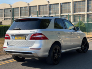 2013 Mercedes-Benz M Class 3.0 Ml350 V6 Bluetec Amg Sport G-Tronic 4WD Euro 6 (s/s) 5dr in Silver — image 4
