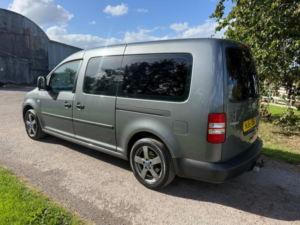 2011 Volkswagen Caddy Maxi 1.6 Tdi C20 Maxi Life DSG Fwd 5dr (window) in Grey — image 5