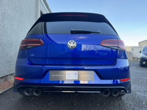 2019 Volkswagen Golf 2.0 Tsi R in Blue — image 5