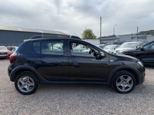 2017 Dacia Sandero Stepway 0.9 Stepway Ambiance Tce 90 in Black — image 5