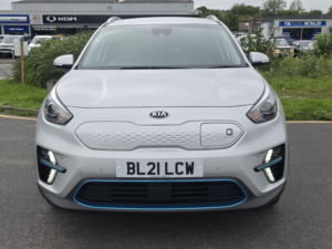 2021 Kia Niro 64kwh 3 Auto 5dr in Silver — image 2