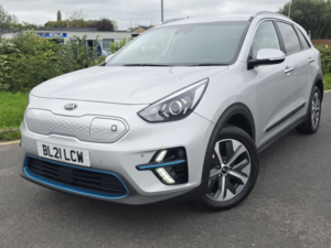 2021 Kia Niro 64kwh 3 Auto 5dr in Silver — image 3