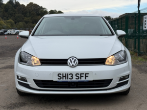 2013 Volkswagen Golf 2.0 Tdi Bluemotion Tech Gt Hatchback 5dr Diesel Manual Euro 5 (s/s) (150 Ps) in White — image 2