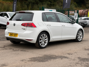 2013 Volkswagen Golf 2.0 Tdi Bluemotion Tech Gt Hatchback 5dr Diesel Manual Euro 5 (s/s) (150 Ps) in White — image 5