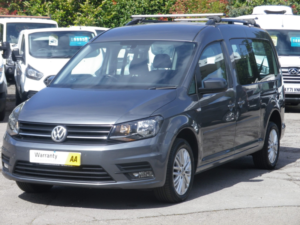 2020 Volkswagen Caddy Maxi Life 2.0 Tdi DSG Auto 7 Seater in Grey — image 4